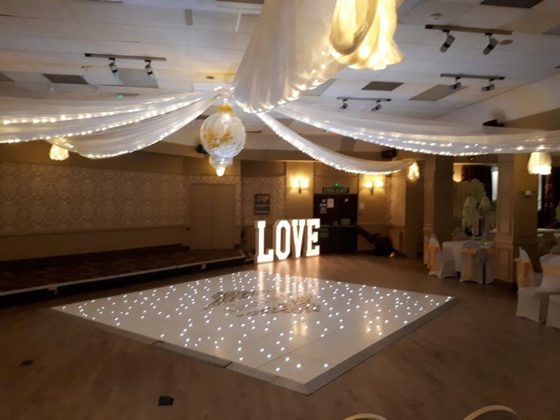 Wedding Package up to 100 people