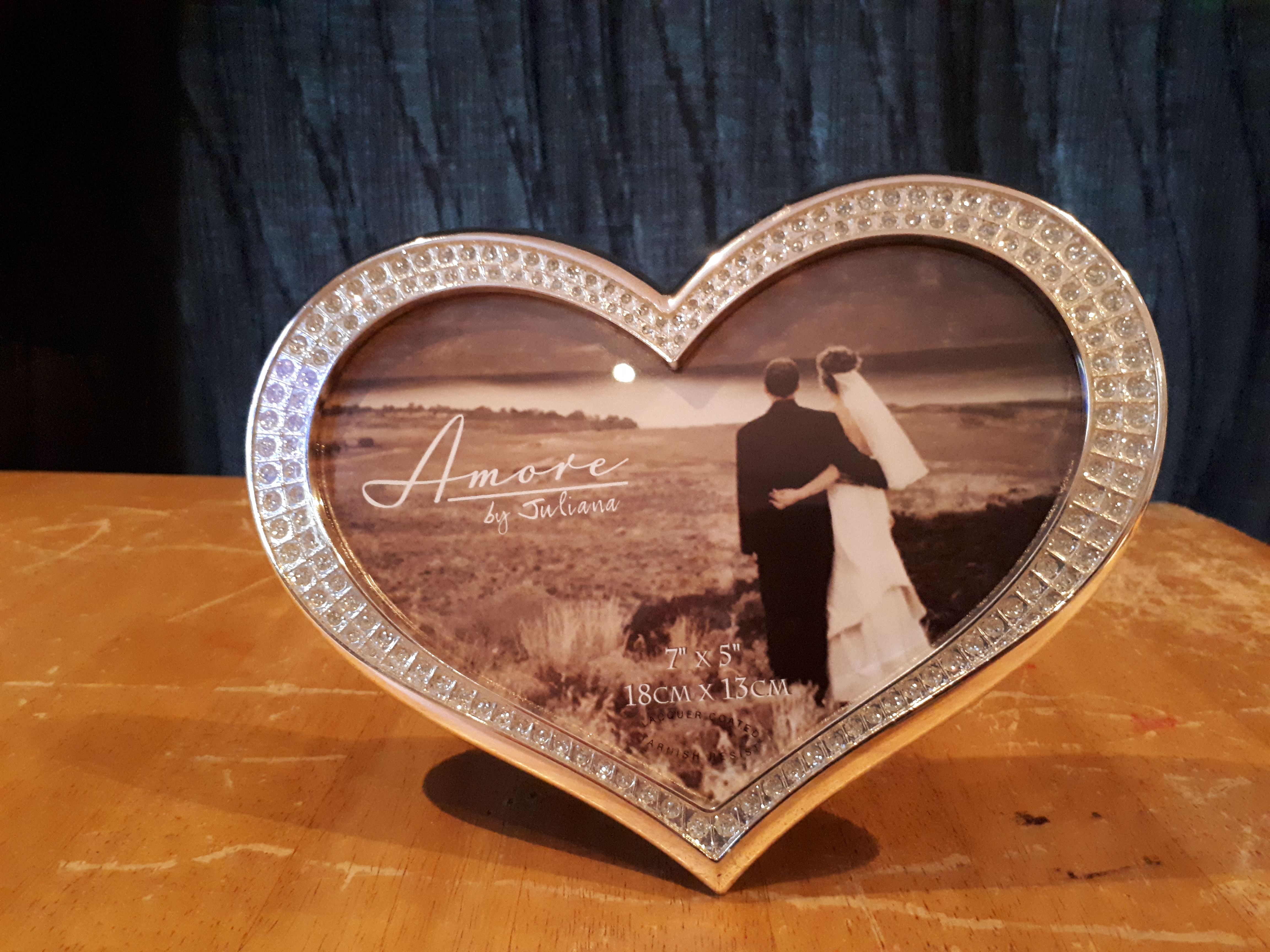 Heart picture frame 1.jpg