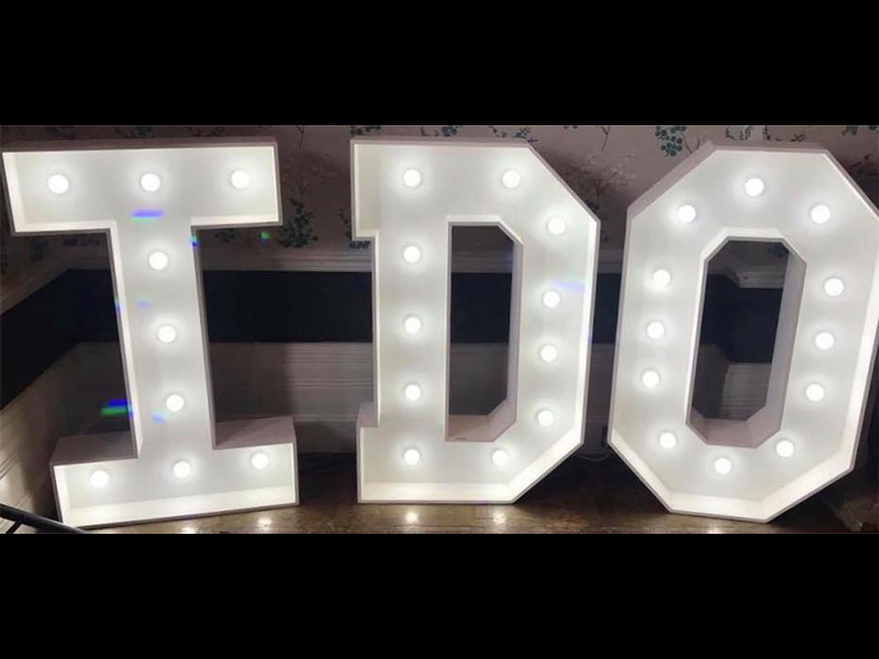 LED 4ft I DO Letters